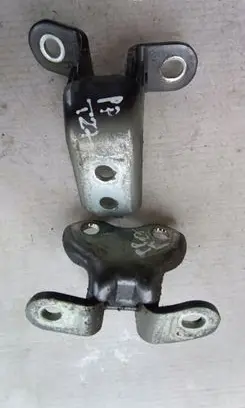 Toyota Avensis T270 Front door hinge set 