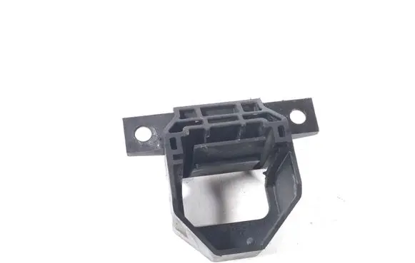 Radiator mount bracket