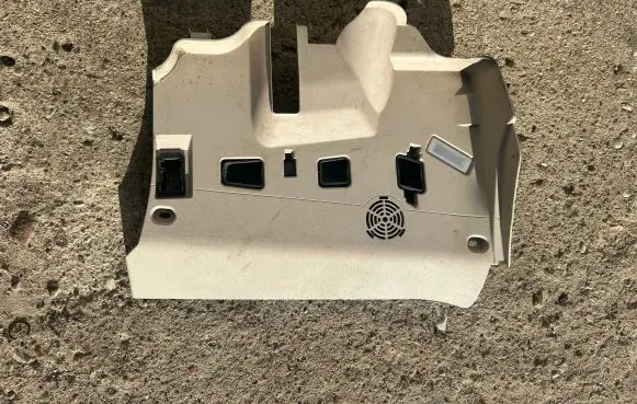 BMW 5 F10 F11 Dashboard lower bottom trim panel 9166704 10822910