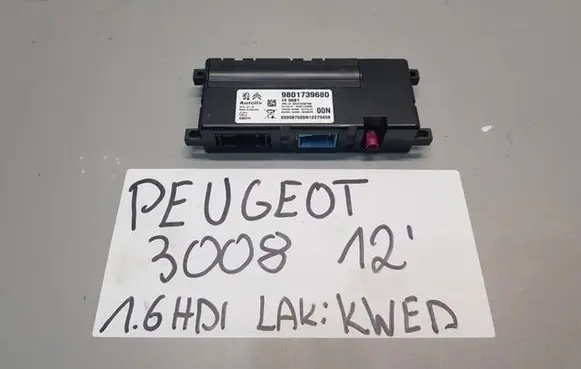 Peugeot 3008 I Fan control module 9801739680