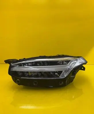 Volvo XC90 Headlight/headlamp 32338952
