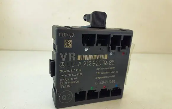 Mercedes-Benz C W204 Door control unit/module A2128203685 A2124423032 A2128203626