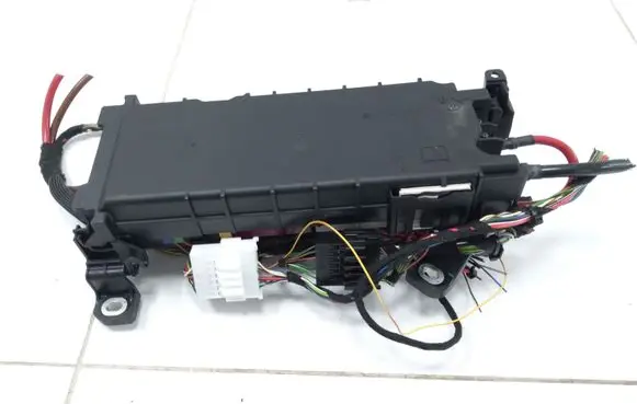 Mercedes-Benz A W176 Fuse box set A2465400040