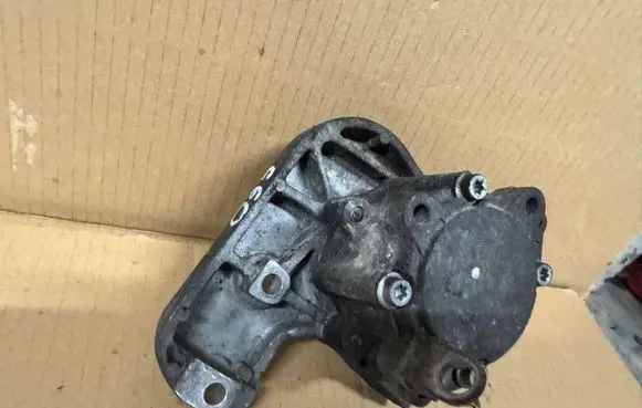 BMW 3 E90 E91 Power steering pump 6788838