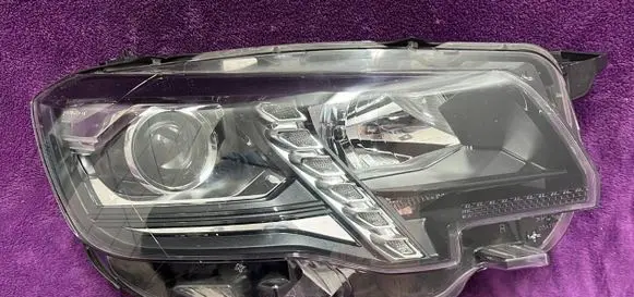 Peugeot Rifter Headlight/headlamp 9835880580