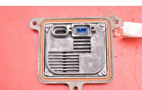 Tesla Model S Voltage converter/converter module A70525700DG