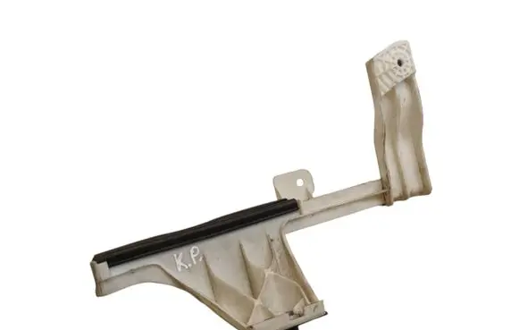 Peugeot 508 Front door window/glass frame 