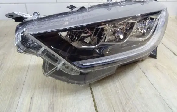 Toyota Yaris Headlight/headlamp EUK08 EUKO8
