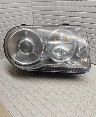 Chrysler 300 - 300C Headlight/headlamp 04805760AG 30987