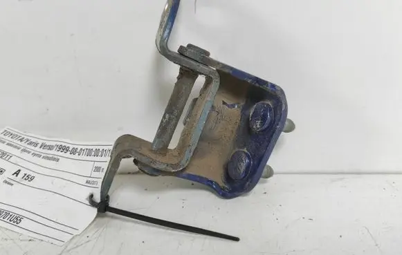 Toyota Yaris Verso Rear door upper hinge 68750-52011