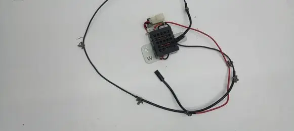 Subaru B9 Tribeca Aerial antenna filter AVS2