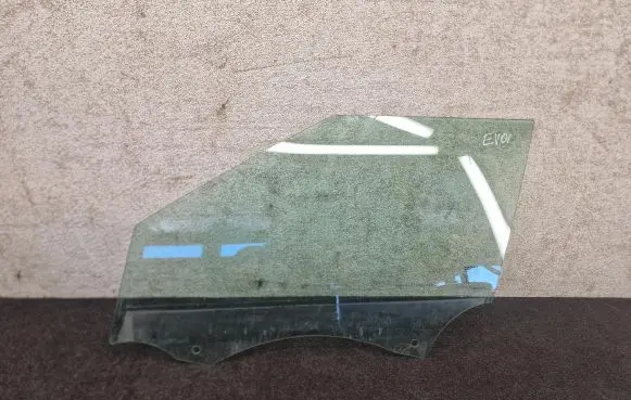 Land Rover Evoque I Front door window glass four-door