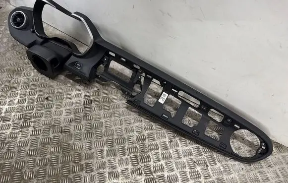 Chevrolet Camaro Panel trim 84225813