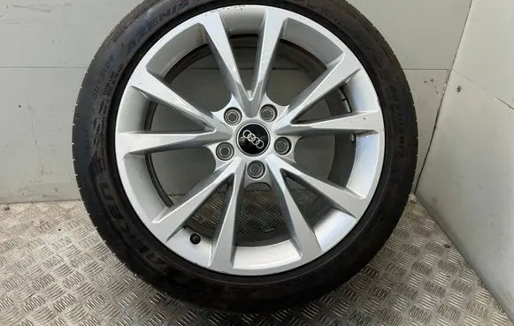 Audi A3 8Y R17 alloy rim