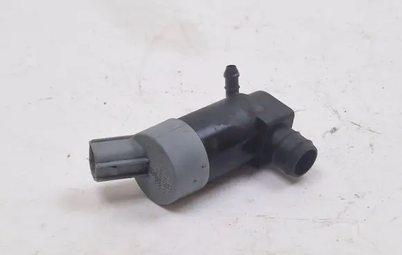 Jaguar XF X250 Windscreen/windshield washer pump 