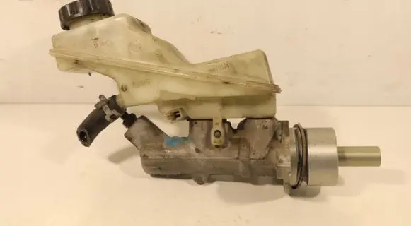 Toyota Avensis T250 Master brake cylinder 25113479