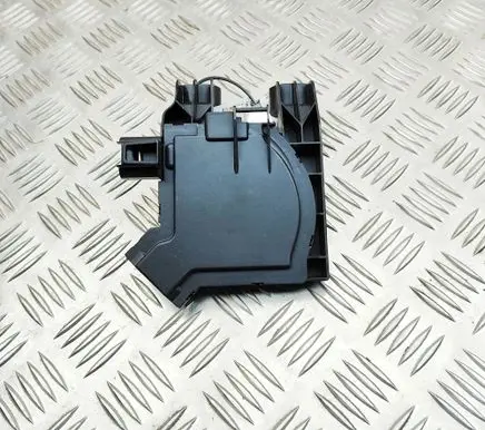 BMW X7 G07 Voltage converter/converter module 8705803