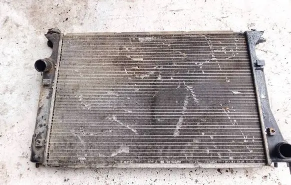 Toyota Corolla Verso AR10 Coolant radiator 