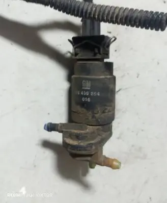 Opel Zafira B Windscreen/windshield washer pump 24439254