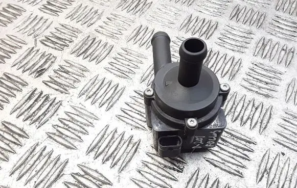 Ford Focus Electric auxiliary coolant/water pump