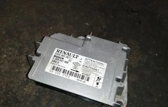 Renault Modus Airbag control unit/module 8200463297 0285001509
