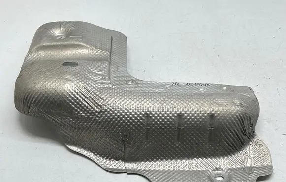 Chrysler Pacifica Exhaust heat shield 63214227AB 0621 193863