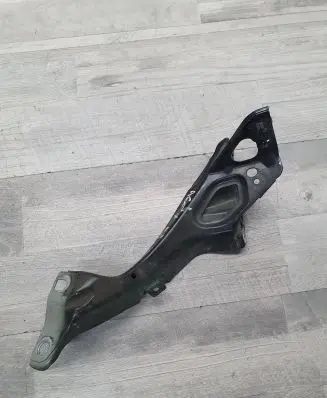 Audi A6 S6 C7 4G Fender mounting bracket 4G0821135A
