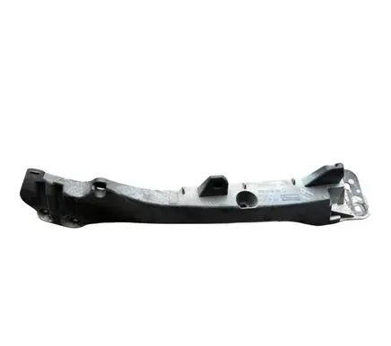 Renault Clio III Fender mounting bracket 8200314931