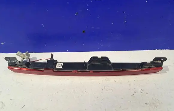 Mercedes-Benz E W213 Third/center stoplight A1569069600