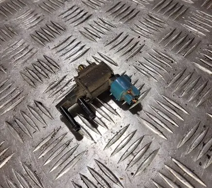 Subaru Legacy Valve vacuum 