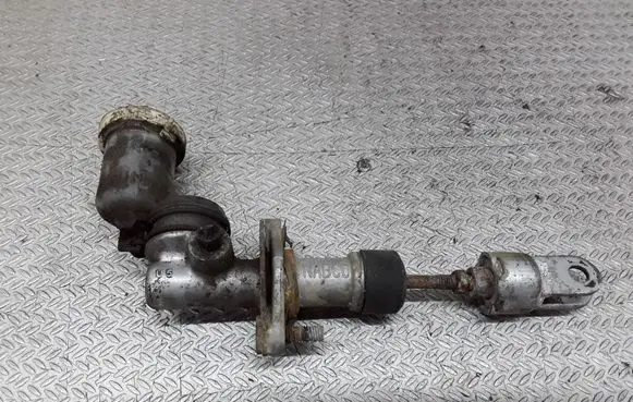 Mitsubishi Pajero Clutch master cylinder