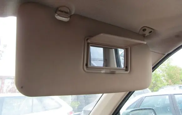 Nissan X-Trail T30 Sun visor 