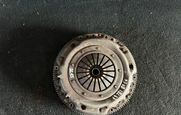 Volkswagen Golf IV Clutch set kit 037105273C