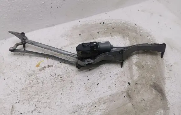 Mercedes-Benz E W211 Front wiper linkage A2118200940
