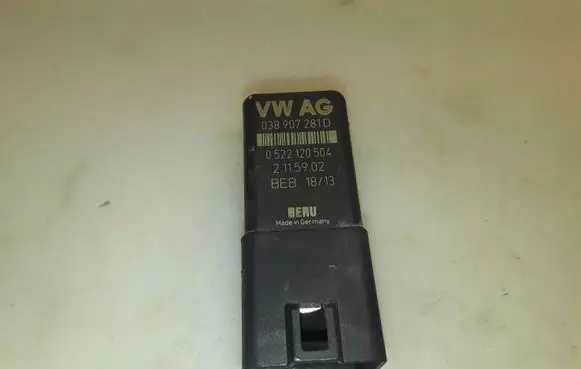 Volkswagen Caddy Glow plug pre-heat relay 038907281D 0522120504