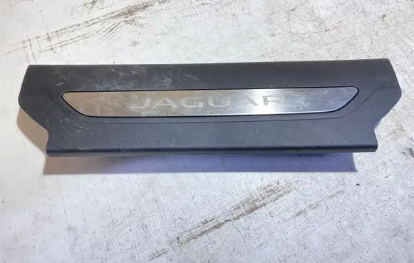 Jaguar F-Pace Front sill trim cover FK8313201AF 186027572