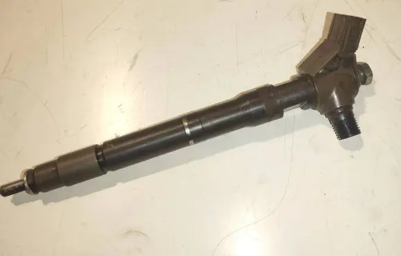 Mazda 6 Fuel injector SH01-13H50 300002FF 0306FF02