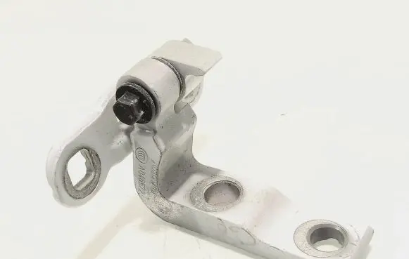 Volvo S90, V90 Front door upper hinge 31371553
