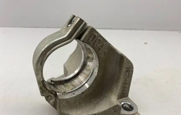 Renault Clio V Driveshaft support bearing bracket 397748189R