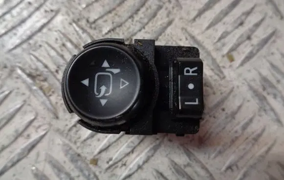 Opel Astra K Wing mirror switch 23301469