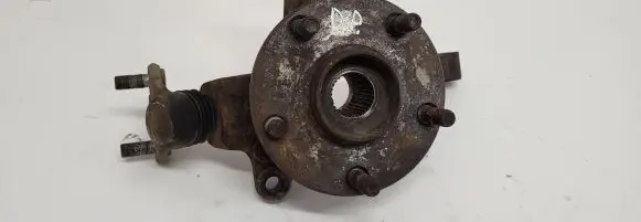 Toyota Avensis T250 Front wheel hub
