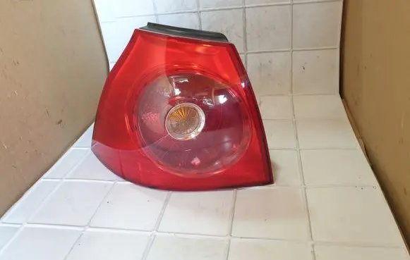 Volkswagen Golf V Rear/tail lights 1K6945095N