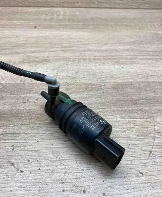 BMW 5 F10 F11 Windscreen/windshield washer pump 6934160