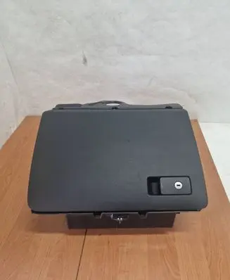 Volkswagen PASSAT B6 Glove box 3C1857114 T0024226
