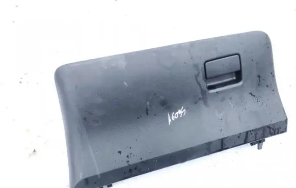 Toyota Yaris Glove box 555500d161 55550-0d161