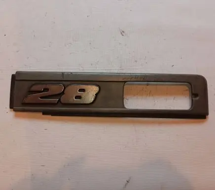 Volkswagen I LT Fender model badge letters 281853793