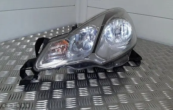 Citroen DS3 Headlight/headlamp 9673815280
