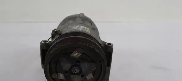 Volvo V40 Air conditioning (A/C) compressor (pump) 31292175