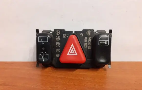 Mercedes-Benz E W210 Hazard light switch 2108208010 5221