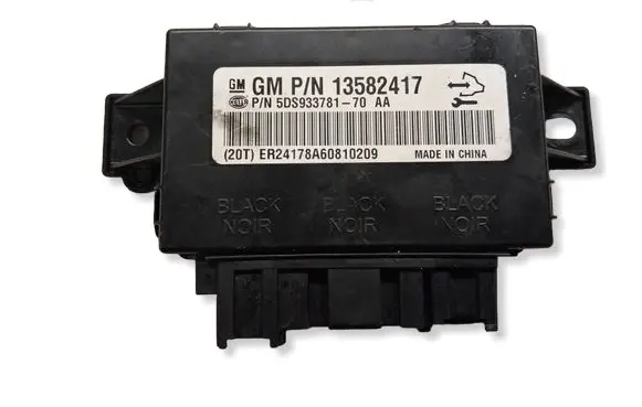 Opel Insignia A Seat control module 13582417